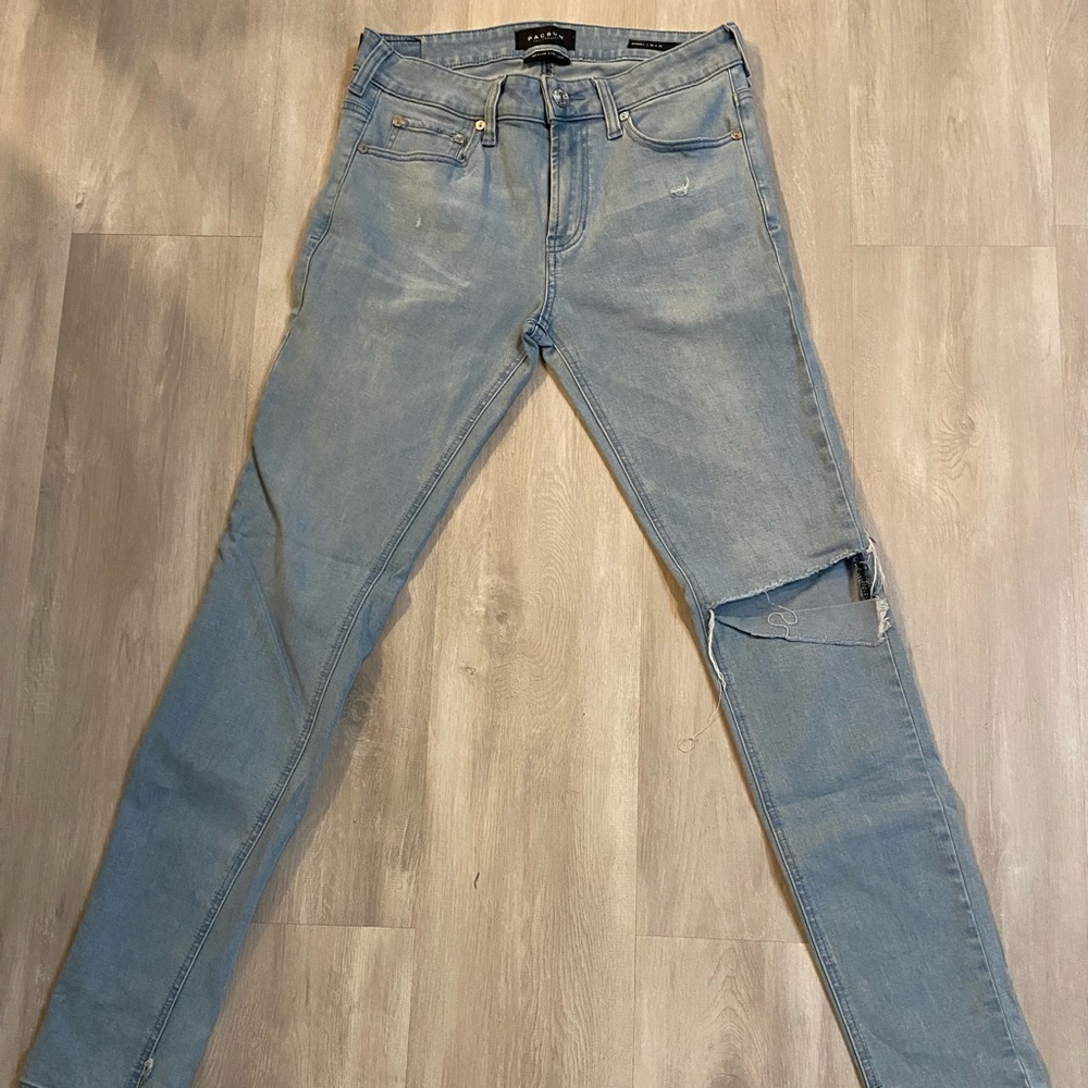 PacSun custom ripped jeans. Size 30/32